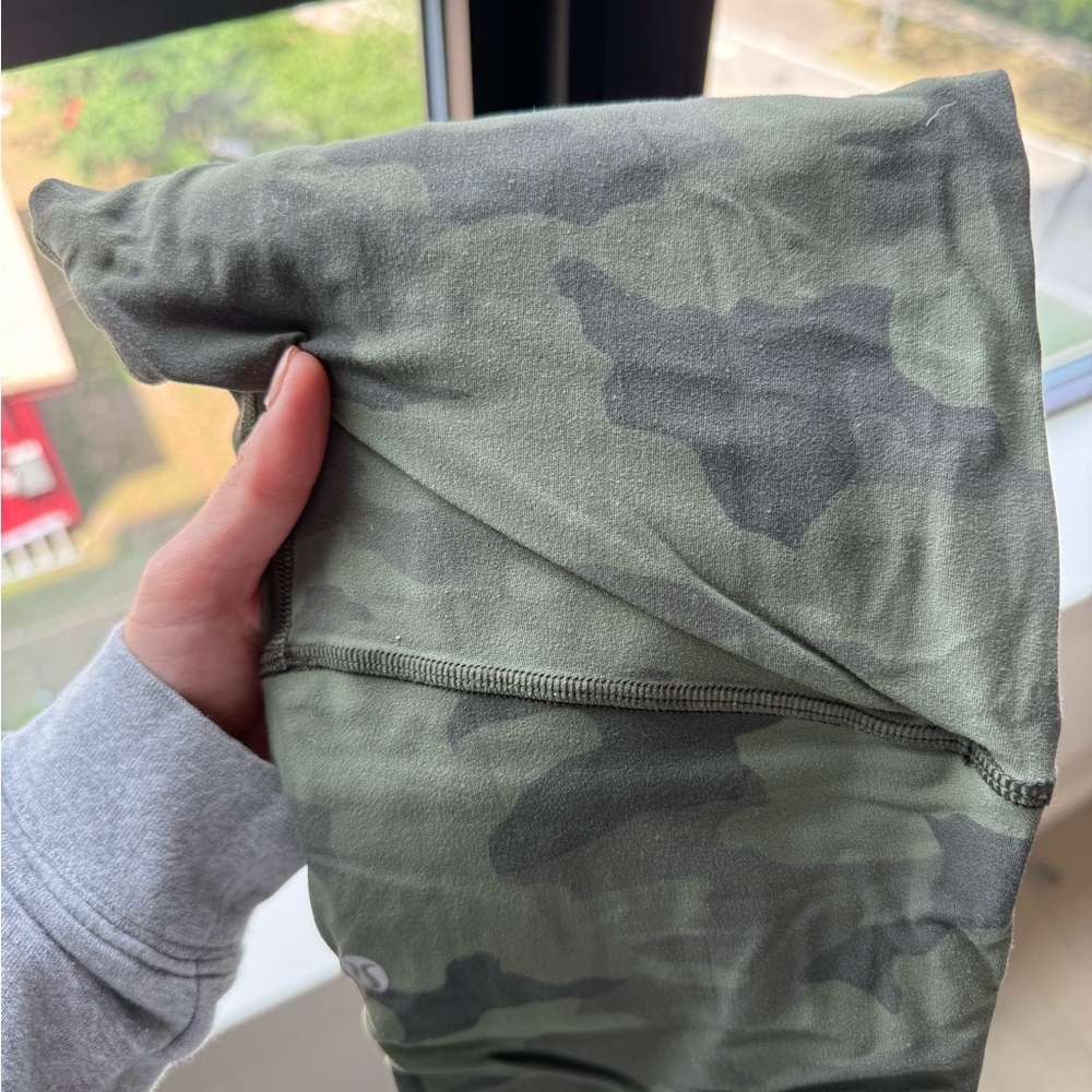 Lululemon Camouflage Align Leggings 25”
